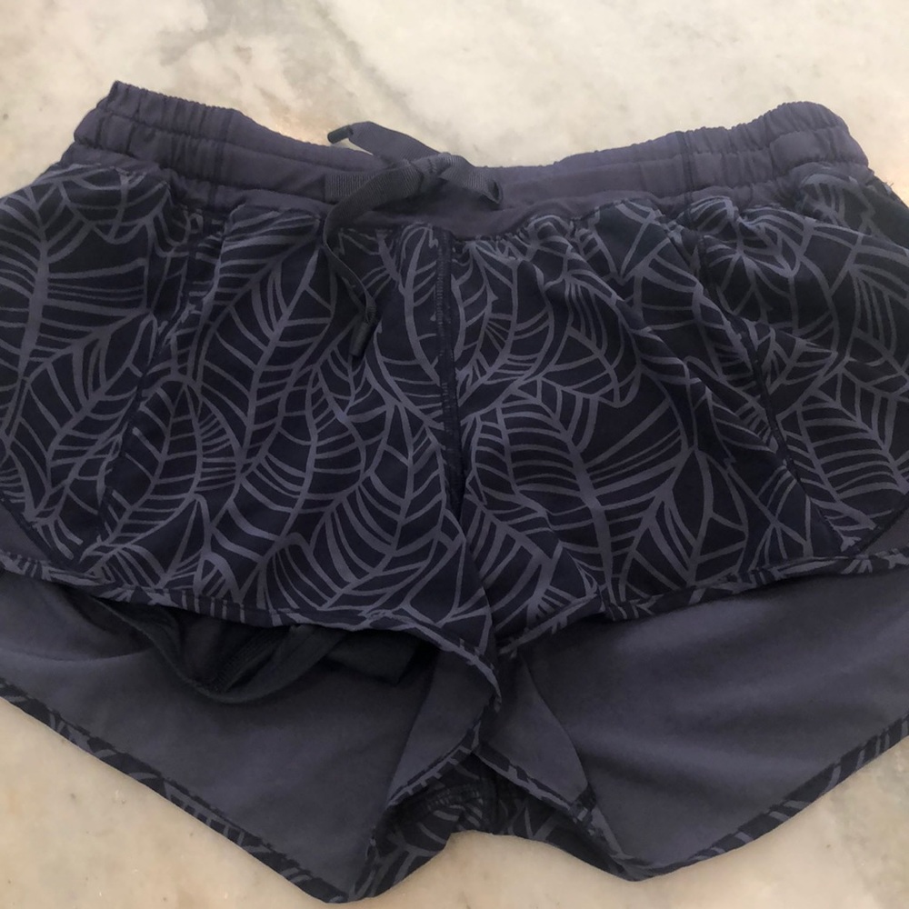 Lululemon hotty hot shorts